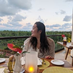 Meet your Posher, Jin